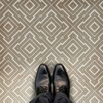 5th Avenue (2'10.5"L x 4'2"W)