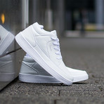 Kong // White (Euro: 44)