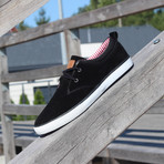 Goofy // Black + White (Euro: 39)