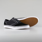 Flipper // Black + White Stitching (Euro: 39)