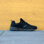 Delux // Black + Black (Euro: 46)