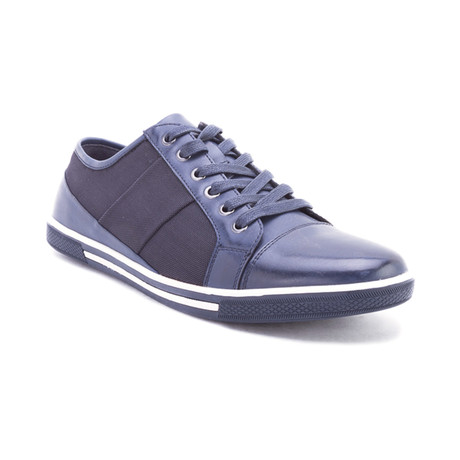 Newcastle // Navy (US: 8)