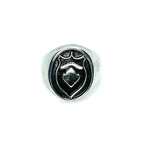 Rebel Heritage // Badge Of Honour Ring // Silver (S/M)