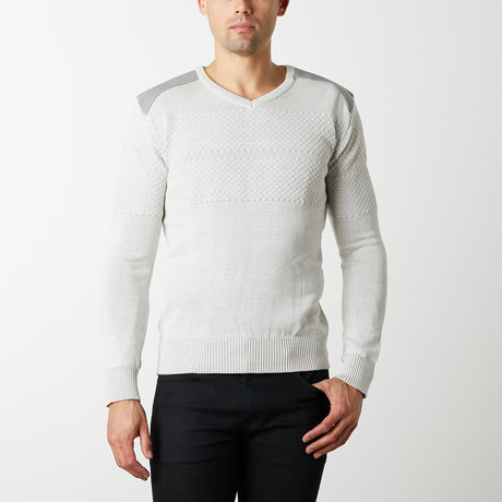 Textured V-Neck Sweater // Off White (S)