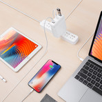 Hyperdrive USB-C Hub // Apple 61W Poweradapter