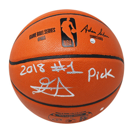 Deandre Ayton // Signed Spalding Basketball
