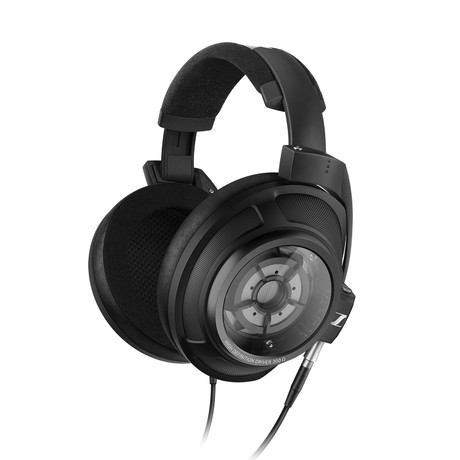 HD 820 Over Ear Headphones