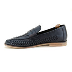 Toivo Slipon // Black (Euro: 40)