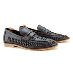 Toivo Slipon // Black (Euro: 40)