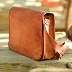 Simple Messenger Bag // Brown