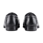 Chissed Toe Derby // Black (UK: 8)