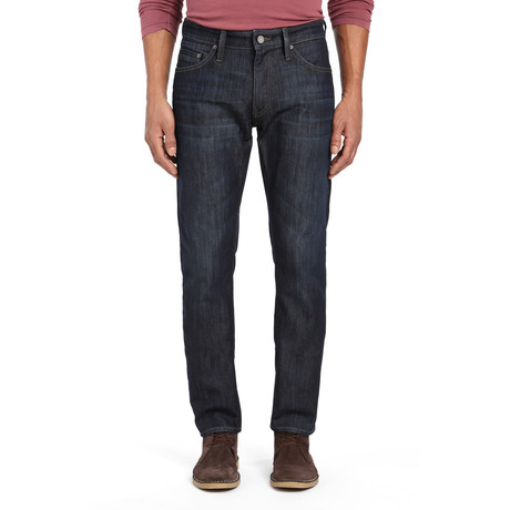 Marcus Slim Straight-Leg Jeans // Rinse Brushed New York (28WX32L)