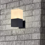 1770BL LED // 10" 5-Watt Outdoor Wall Sconce