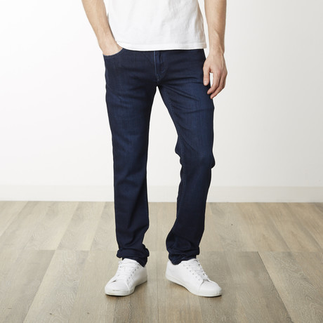 Slim Fit Jeans With Stretch // Dark Denim (29WX34L)
