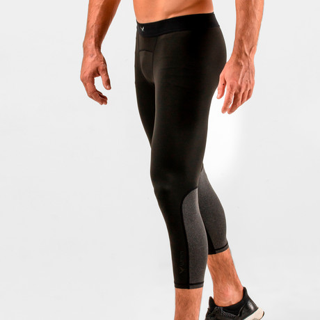 Pacer Cropped Training Compression Tights // Black (S)