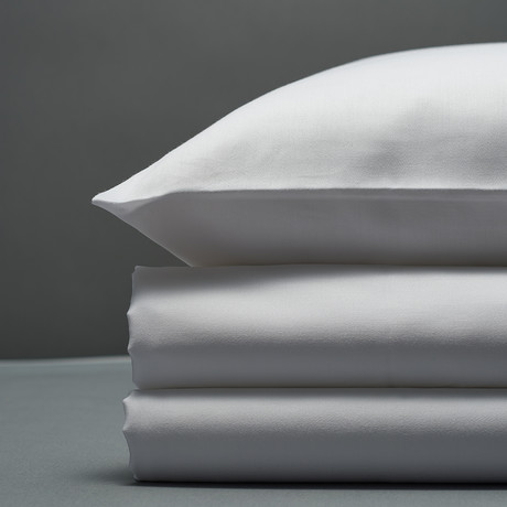 Sateen Duvet Set + 2 Pillows // White (King)