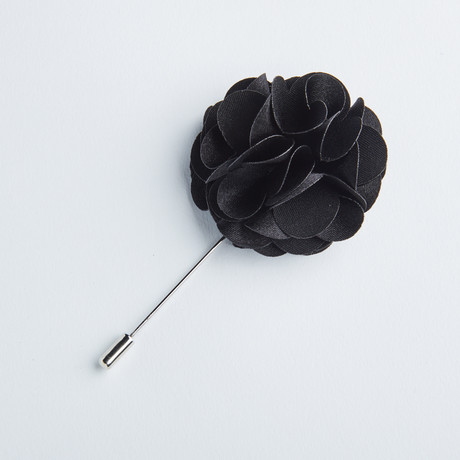 Flower Lapel Pin // Black