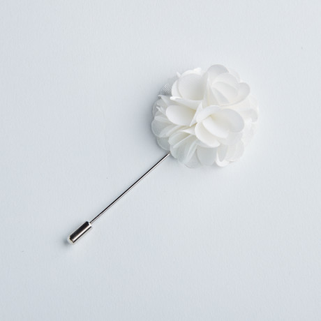 Mini Flower Lapel Pin // White