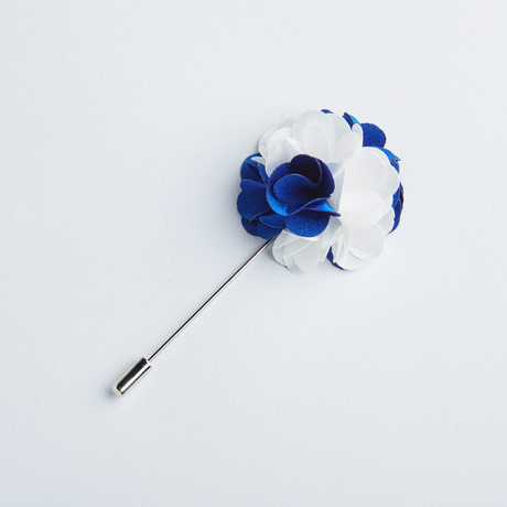 Mini Flower Lapel Pin // White + Blue