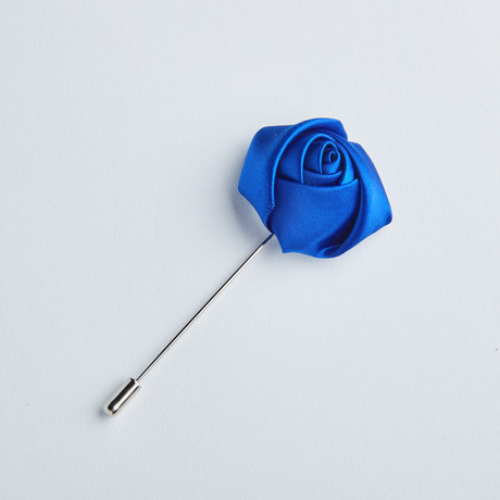 Rosebud Flower Lapel Pin // Blue