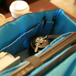 Vista Messenger Bag + Anti-Theft Security Blanket (Charcoal Black)