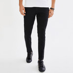 Casual Pants // Black (46WX31L)