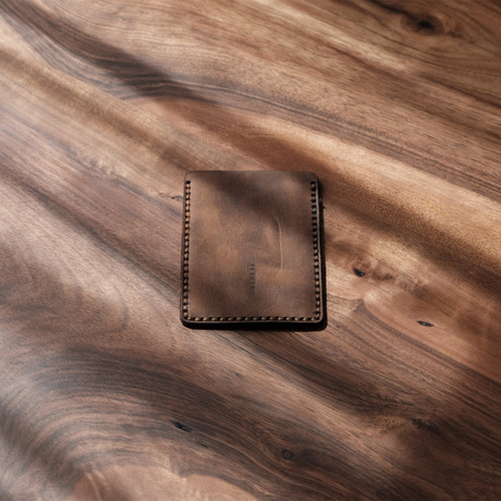 Connor Cardholder // Brown