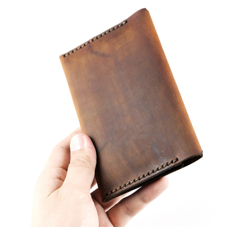 Walter Stitched Passport Case // Brown