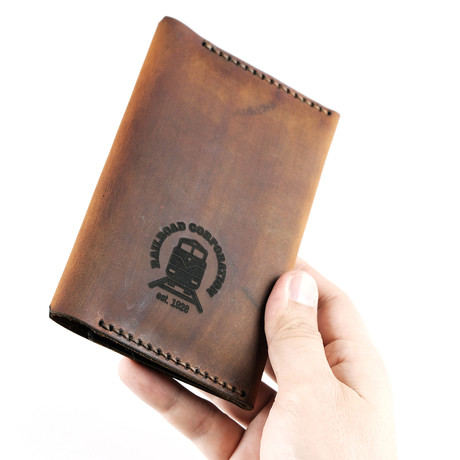 Walter Passport Case // Brown