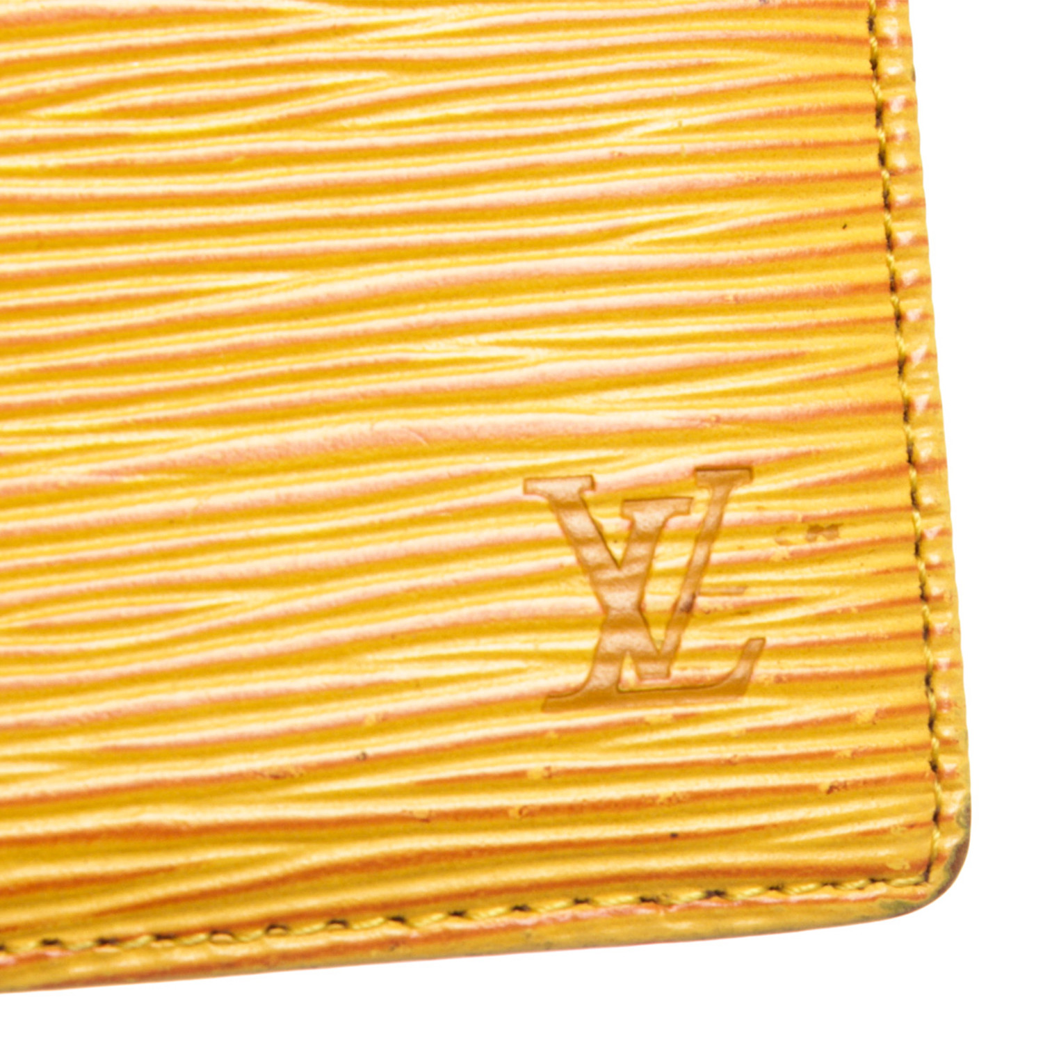 Leather wallet Louis Vuitton Yellow in Leather - 29378532
