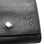 Louis Vuitton // 2008 Black Taiga Leather Coin Purse Compact Wallet // CT1068  // Pre-Owned
