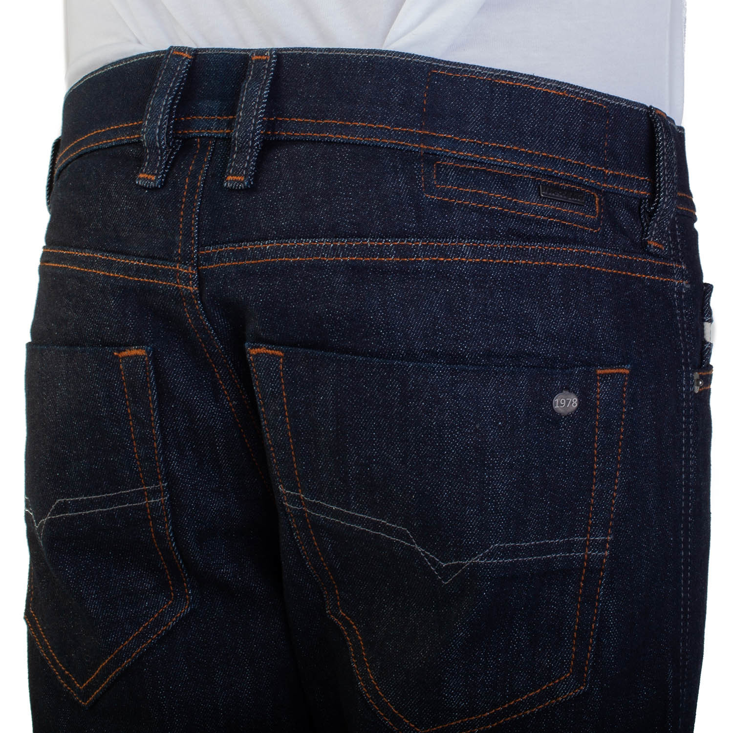 Diesel // Slim-Carrot Fit Tepphar R46D8 Stretch Jeans // Dark Blue (US ...