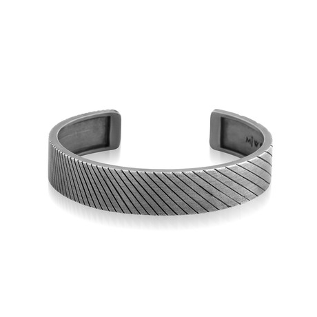 Thick Lined Metal Bracelet (5–6 cm // 2–2.3 in)