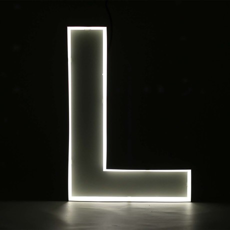 Quizzy Neon Style Letter "L"
