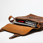 Daily Leather Messenger Bag // Distressed Brown