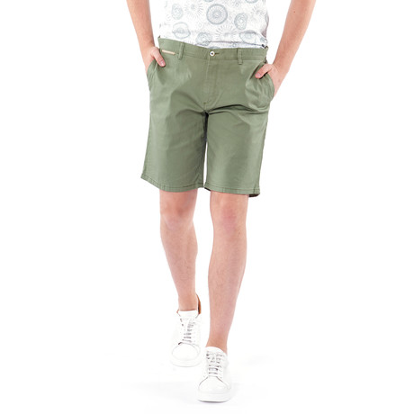 Slim Shorts // Green (Euro: 46)