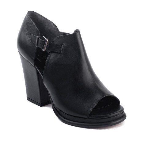 Robert Clergerie // Amam Open Toe Leather Heel // Black (US: 5)