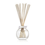 Elegance Collection // Aromatic Reed Diffuser (Ambery Sandalwood)