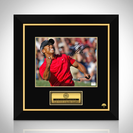 Tiger Woods // Signed Photo // Custom Frame