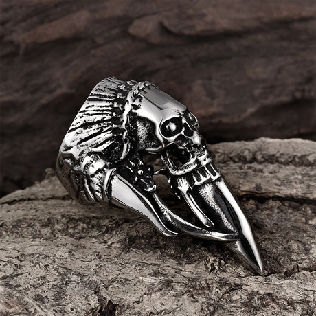 Skull Claw Tip Ring (Size 8)