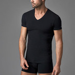 Dagi V-Neck T-Shirt // Black (L)