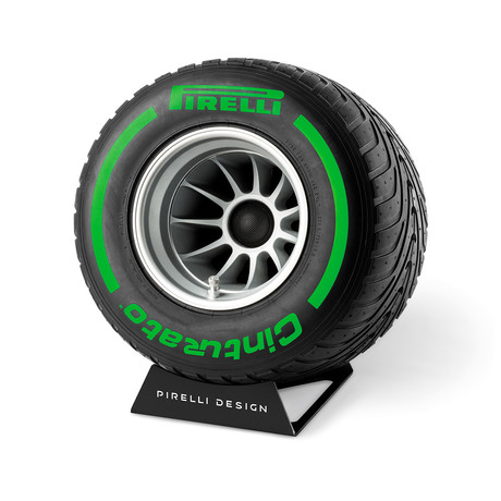 Pirelli P ZERO™ Sound // Green