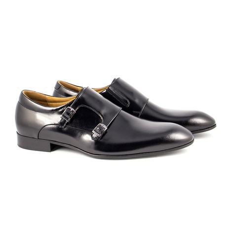 Cataldo // Black (US: 7)
