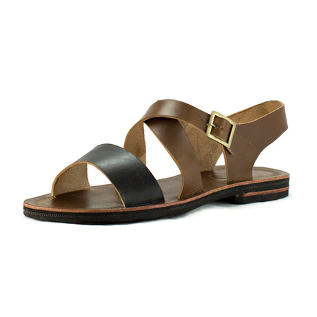 Adam Sandal // Brown (Euro: 39)