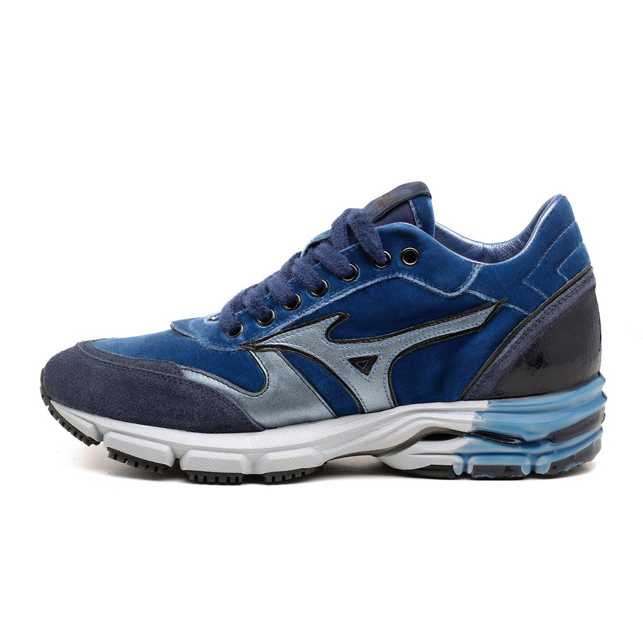 Mizuno - Fashionable Sport Sneakers - Touch of Modern