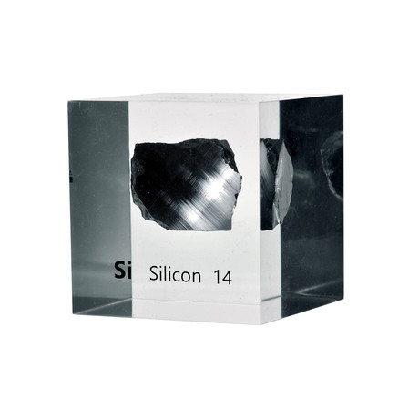 Lucite Cube // Silicon