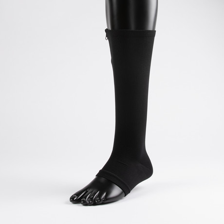 Anti-Fatigue Compression Socks // Black (L-XL)