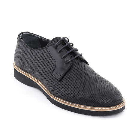 Fred Shoe // Black (Euro: 39)