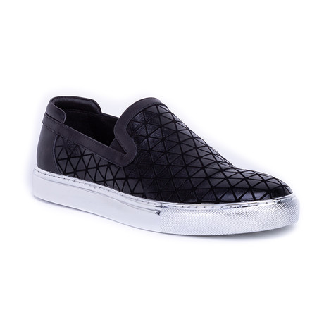 Malik // Black (US: 8)