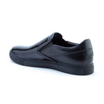 Dean // Black (US: 8)